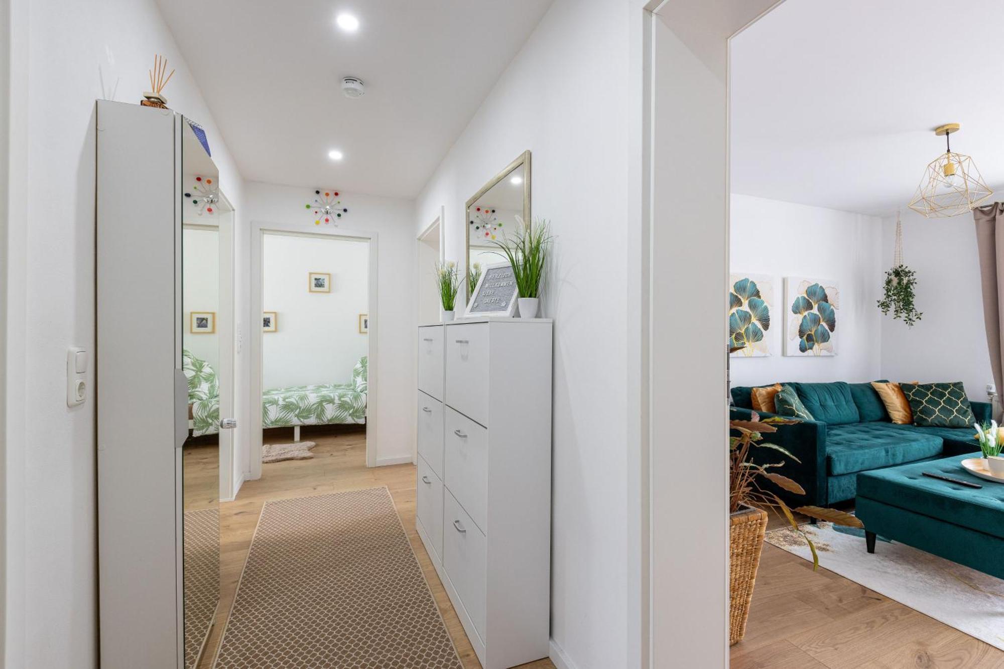 Schoenes, Modernes Apartment Mit Zwei Schlafzimmern - Zentral Mit Balkon Fuer 6 Personen Montabaur Exterior foto