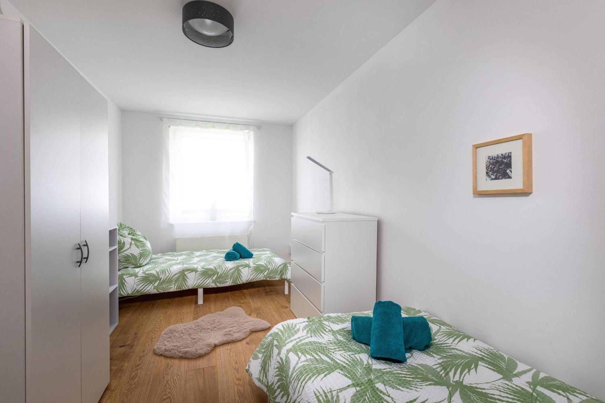 Schoenes, Modernes Apartment Mit Zwei Schlafzimmern - Zentral Mit Balkon Fuer 6 Personen Montabaur Exterior foto